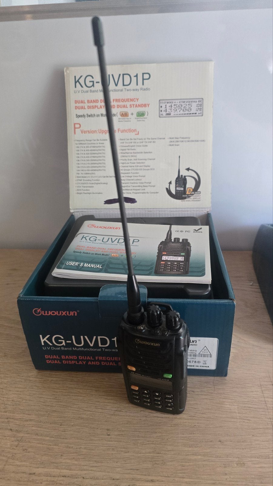 Wouxun KG-UVD1P Dual Band Portofoon - Zo goed als nieuw, Telecommunicatie, 5 tot 15 km, Ophalen of Verzenden, Zo goed als nieuw