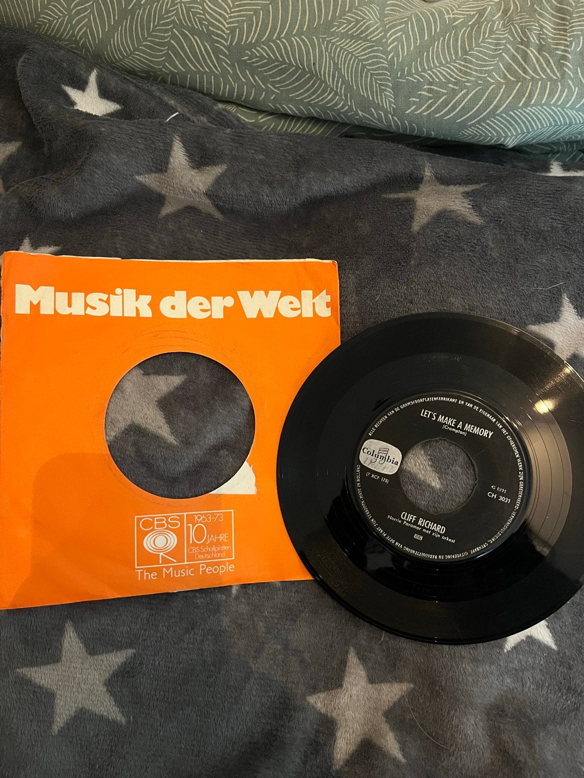 Cliff Richard - Let's Make A Memory (7 inch vinyl), Ophalen, Gebruikt, 7 inch, Fotohoes