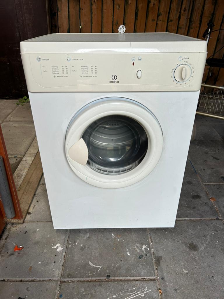 Indesit droger, Ophalen, Zo goed als nieuw, Condens, 85 tot 90 cm