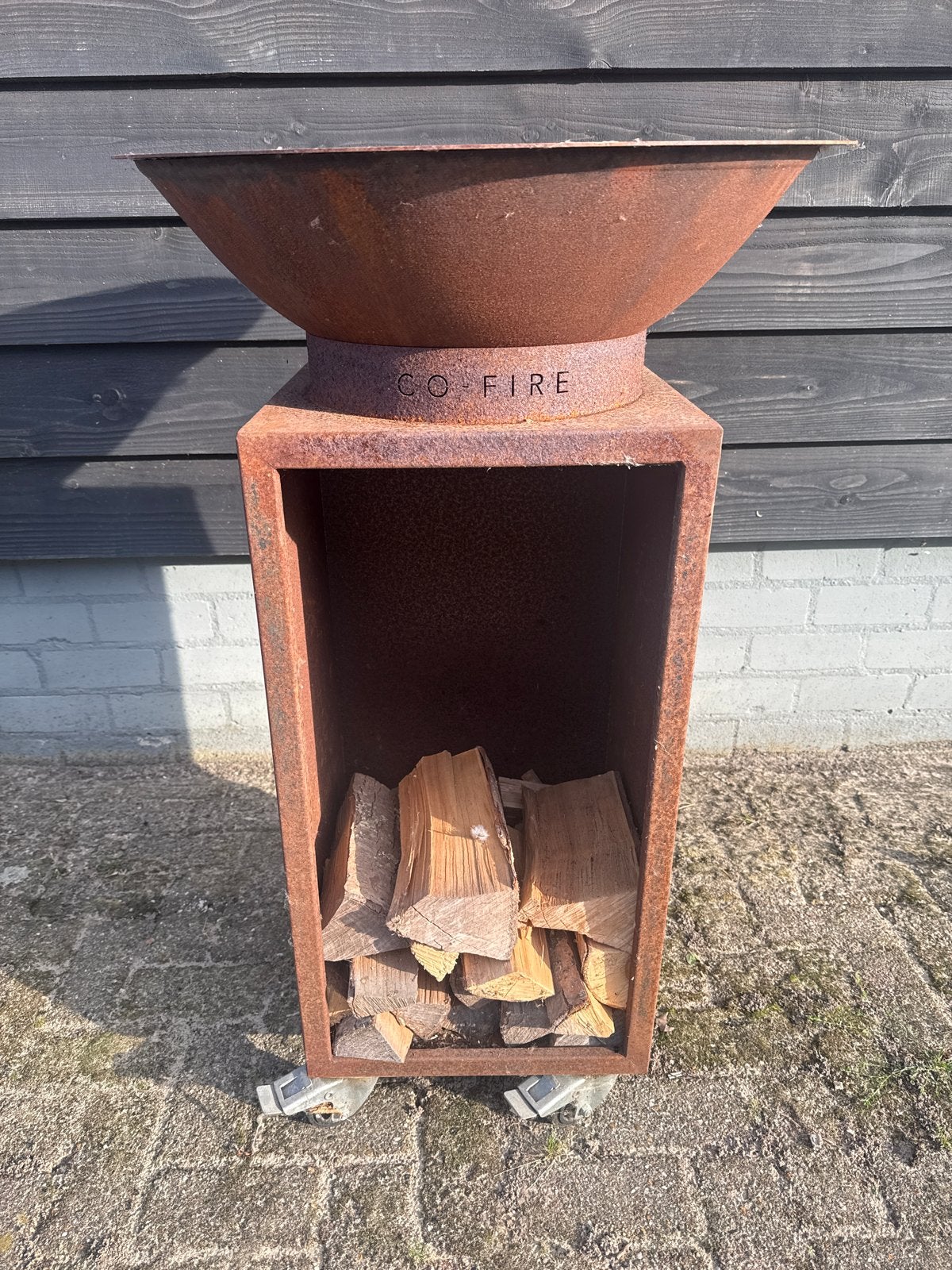 Co Fire BBQ op wielen - makkelijk verplaatsbaar, 60cm, Ophalen, Gebruikt