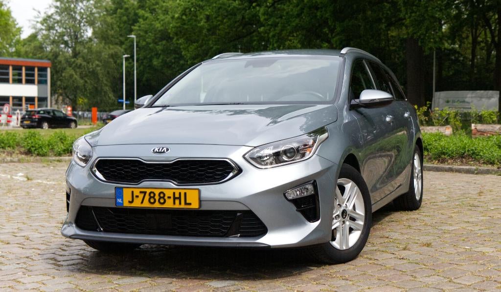 Kia Ceed SW | 33.000KM | Fabrieksgarantie '27 | Dealer OH, Voorwielaandrijving, Leder en Stof, Origineel Nederlands, Handgeschakeld