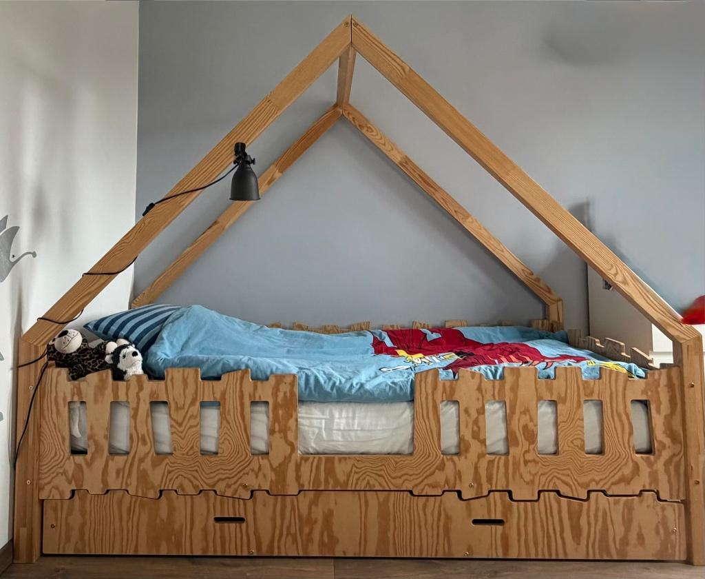 Kinderbed „Jardin“ Huisbed, Ophalen, 85 tot 100 cm, Gebruikt, Lattenbodem