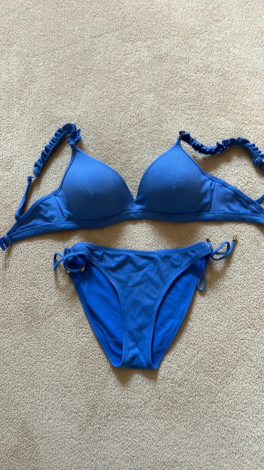 Blauwe bikini met zilver pikkels mt 38. Cup d/e z.g.a.n., Ophalen of Verzenden, Zo goed als nieuw, Blauw, Bikini