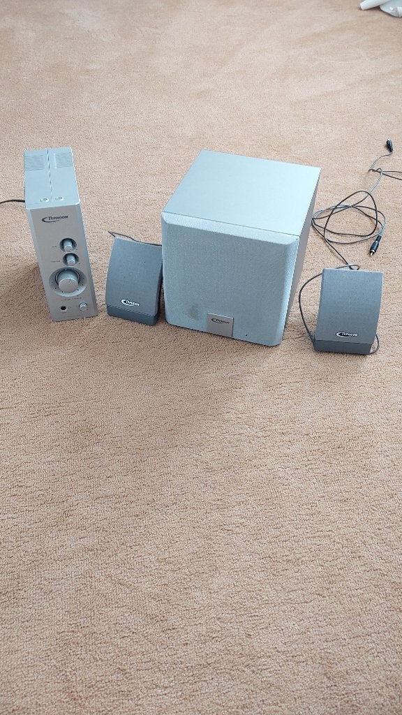 pc luidsprekers speaker surround 2.1 laptop mobiel tv, Computers en Software, Pc speakers, Ophalen of Verzenden, Zo goed als nieuw