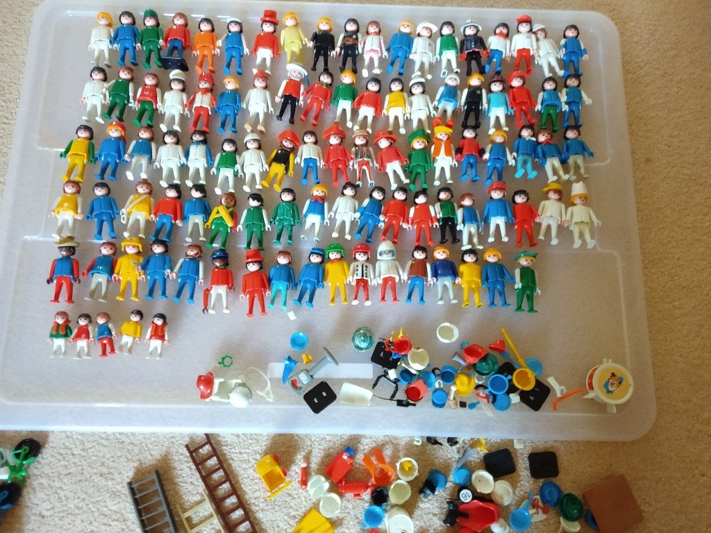 2 dozen playmobil 1970-1980 vooral ook veel kleine dingen., Ophalen, Gebruikt