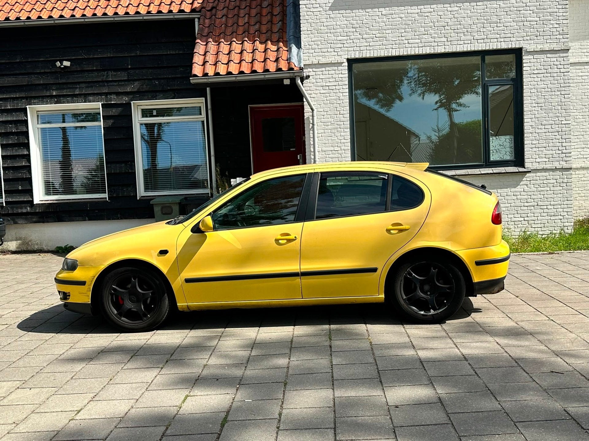 Seat Leon 1.6-16V Sport Cruise*Airco*13-08-2027 APK*LM velge, Voorwielaandrijving, Gebruikt, 4 cilinders, Leon