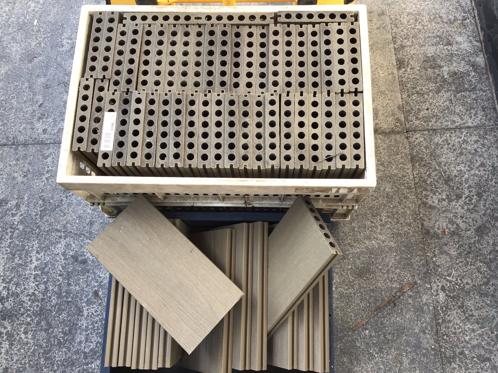 58st rest stukken fiberdeck vlonder 22,5x138 kunststof grati, Ophalen, Zo goed als nieuw, Kunststof