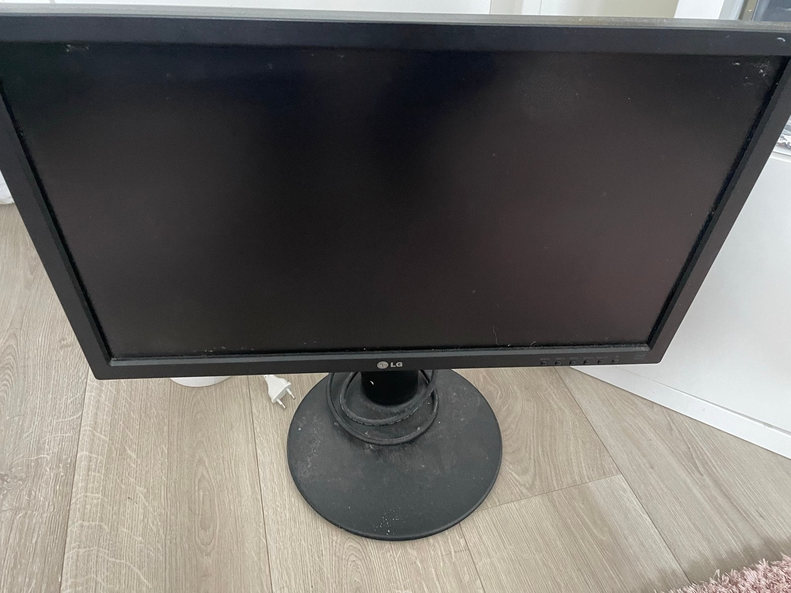 LG 24MB35PM-B Monitor - Full HD, 60Hz, IPS, Ophalen, Gebruikt, IPS, Kantelbaar