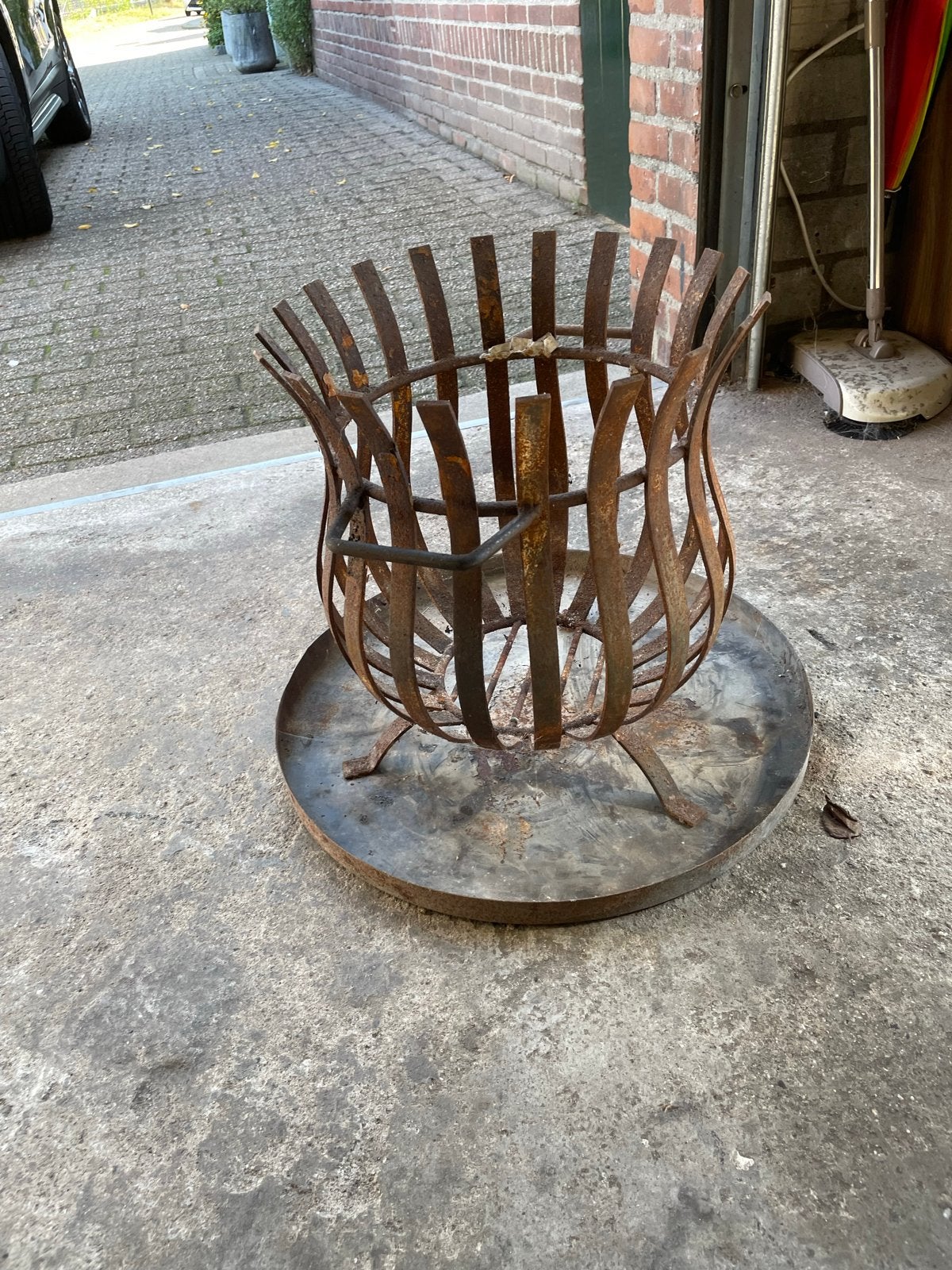 Robuuste vuurkorf met lekbak, Ophalen of Verzenden, Gebruikt, Vuurkorf