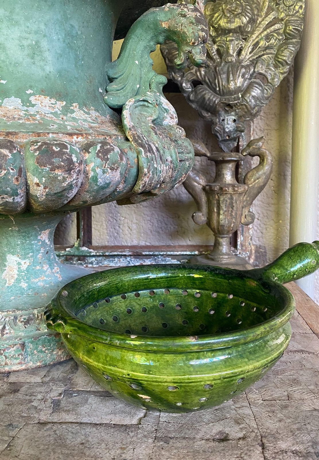 Antiek frans aardewerk vergiet, groen glazuur, Ophalen of Verzenden
