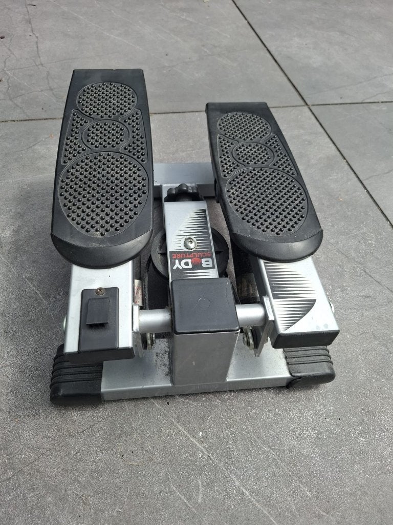 Step apparaat, Sport en Fitness, Ophalen, Gebruikt, Stepapparaat, Metaal