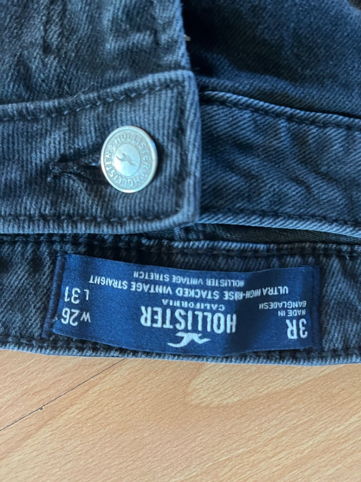 Hollister Ultra High-Rise Stacked Vintage Stretch Jeans, Zwart, Ophalen of Verzenden, Zo goed als nieuw, Maat 34 (XS) of kleiner