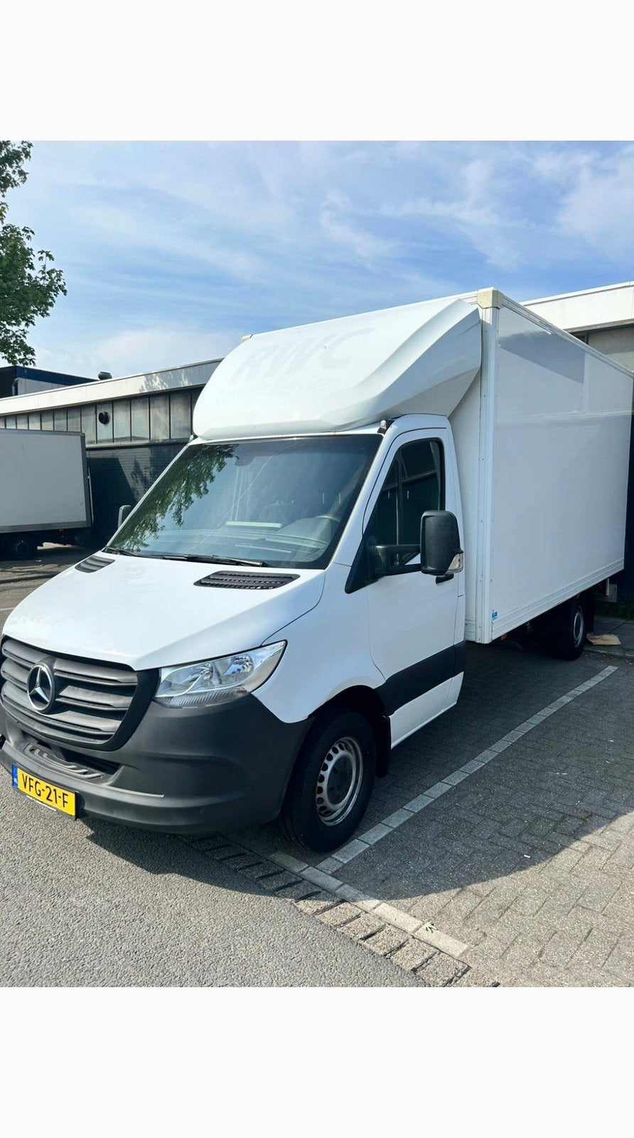 Verhuiswagen/Bakwagen Huren 20m3 - laadklep - Rijbewijs B, 33 - 40 uur, Overige niveaus, Overige vormen