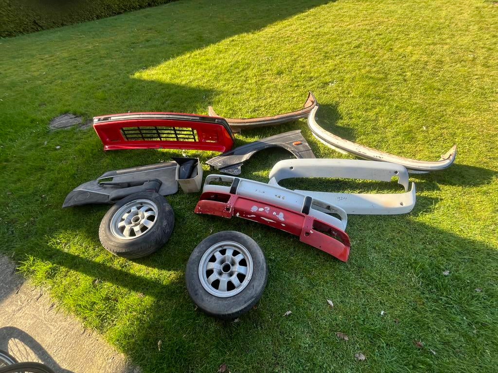 Partij auto oldtimer porsche maserati jaguar moet weg, Auto-onderdelen, Ophalen of Verzenden, Porsche