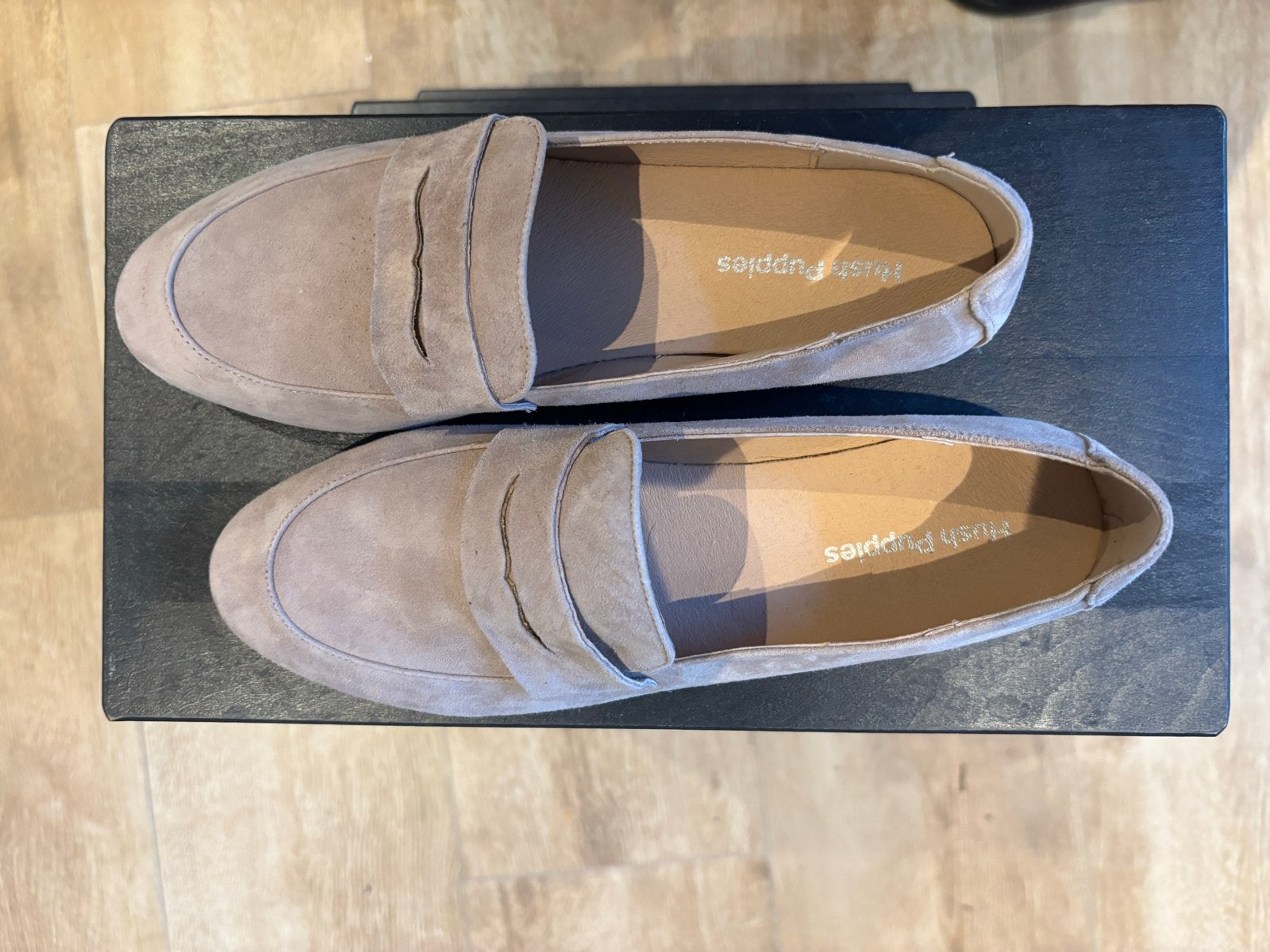 Hush Puppies instappers maat 39, Ophalen of Verzenden, Zo goed als nieuw, Beige, Instappers