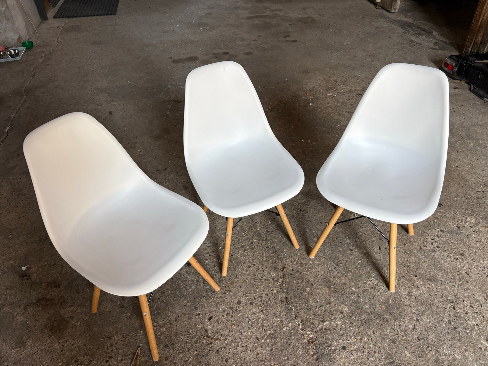Set van 3 witte stoelen met houten poten, Ophalen, Gebruikt, Drie, Wit