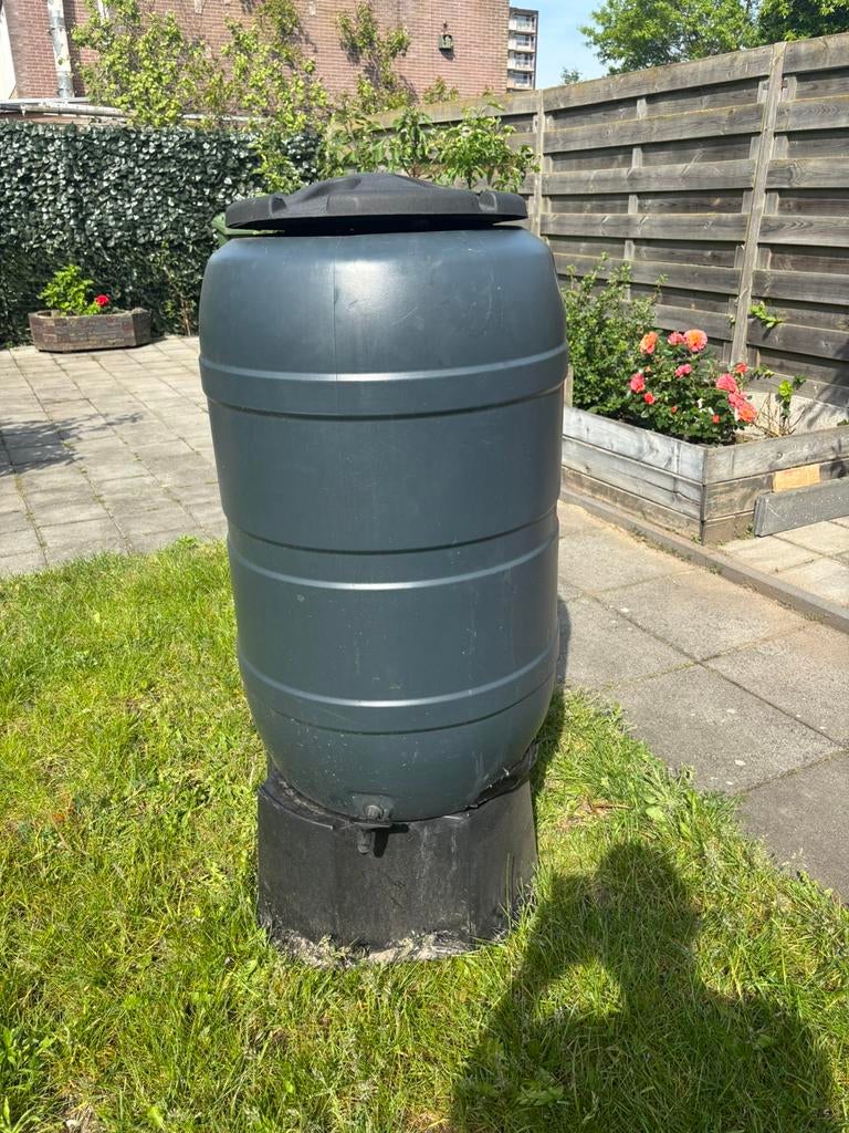 Regenton te koop, 150 liter of meer, Ophalen, Zo goed als nieuw