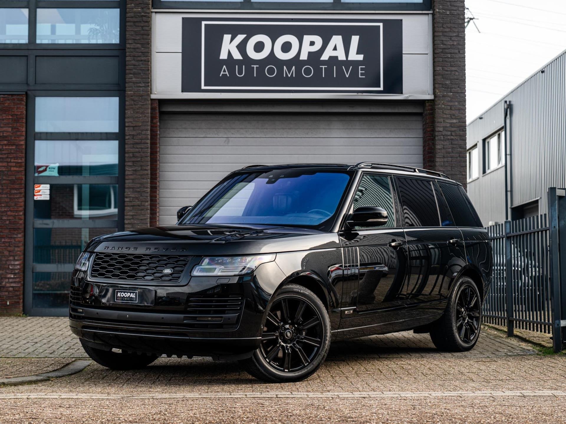 Land Rover RANGE ROVER 2.0 P400e LWB Autobiography | Approve, Automaat, 404 pk, Gebruikt, 4 cilinders