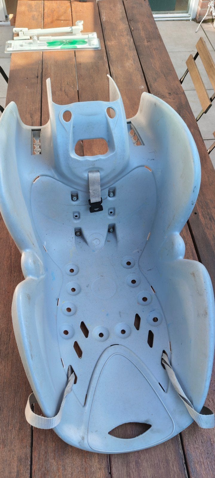Gebruikt fietsstoeltje voor achterop de fiets, Ophalen, Achterzitje, Onbekend, 9 t/m 18 kg
