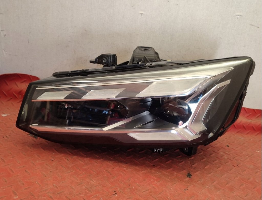 Audi Q2 Full LED koplamp links matrix 81A941035, Auto-onderdelen, Niet ingevuld, Gebruikt, Niet ingevuld, Niet ingevuld