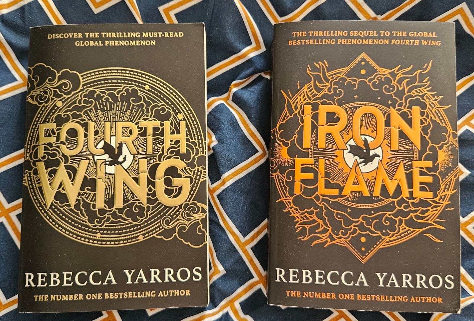 Rebecca Yarros fourth wing , Iron Flame engels, Ophalen of Verzenden, Zo goed als nieuw, Rebecca Yarros, Amerika