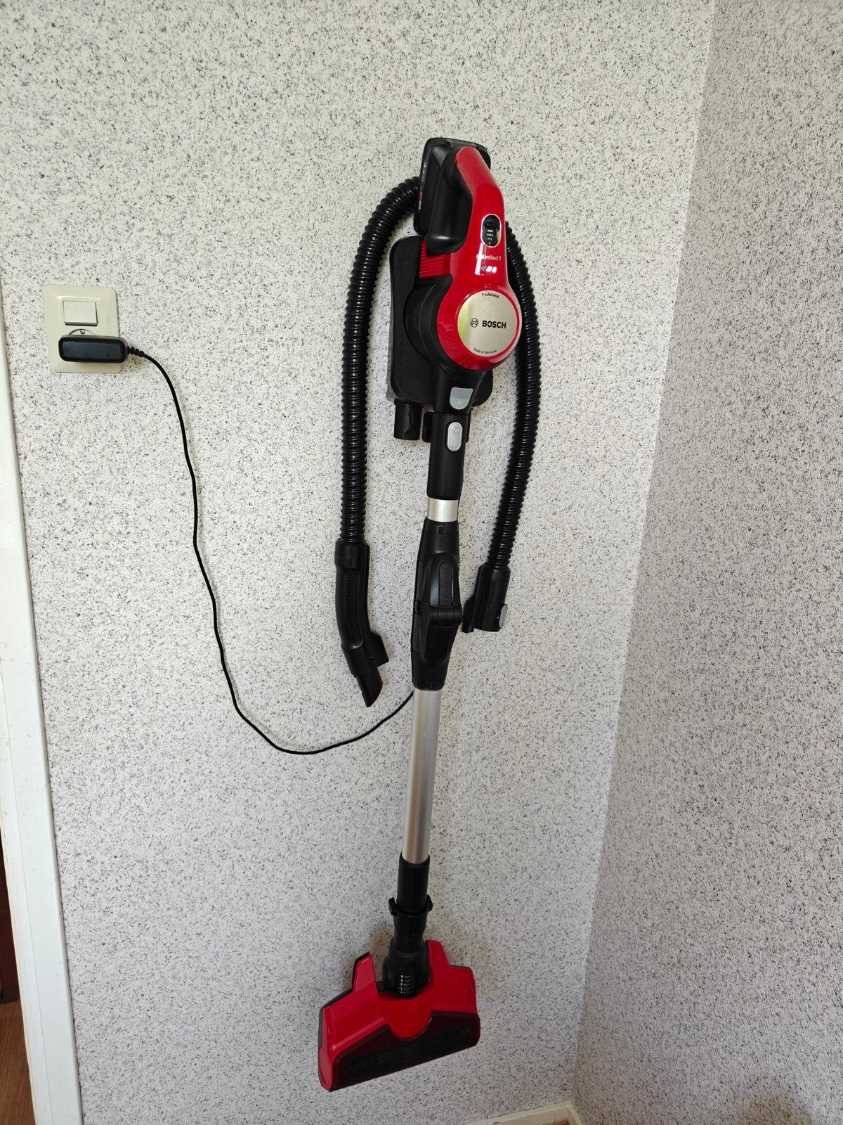 Bosch snoerloze stofzuiger, Bosch, Ophalen of Verzenden, Zo goed als nieuw, Steelstofzuiger
