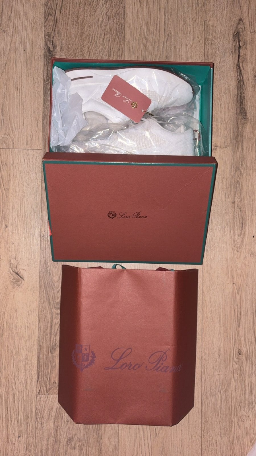 Splinter nieuwe loro piana sneakers maat 42, Audio, Tv en Foto, Fotoalbums en Accessoires, Ophalen, Nieuw