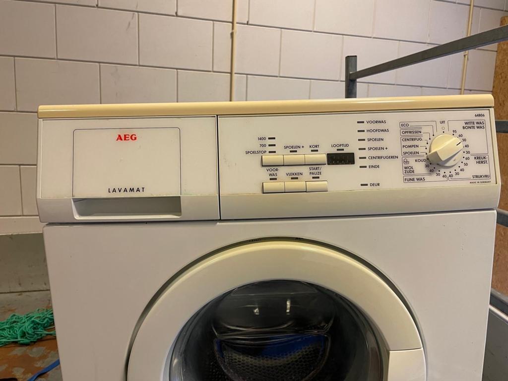 AEG Lavamat 64806 Wasmachine - Defect voor onderdelen, Ophalen, Voorlader, Wolwasprogramma, Niet werkend