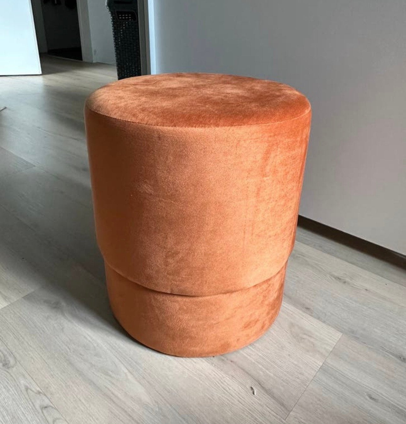 Oranje poef van Intratuin, Ophalen, Zo goed als nieuw, Rond, Minder dan 50 cm