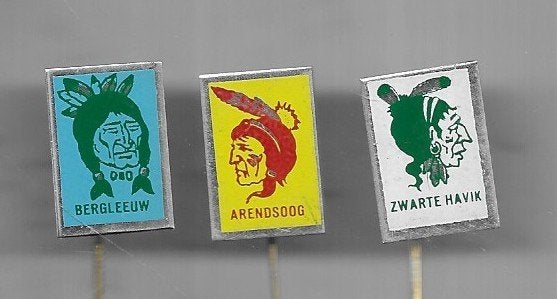 3 INDIANEN VERSCHILLENDE SPELDEN, Ophalen of Verzenden, Gebruikt, Overige onderwerpen, Speldje of Pin