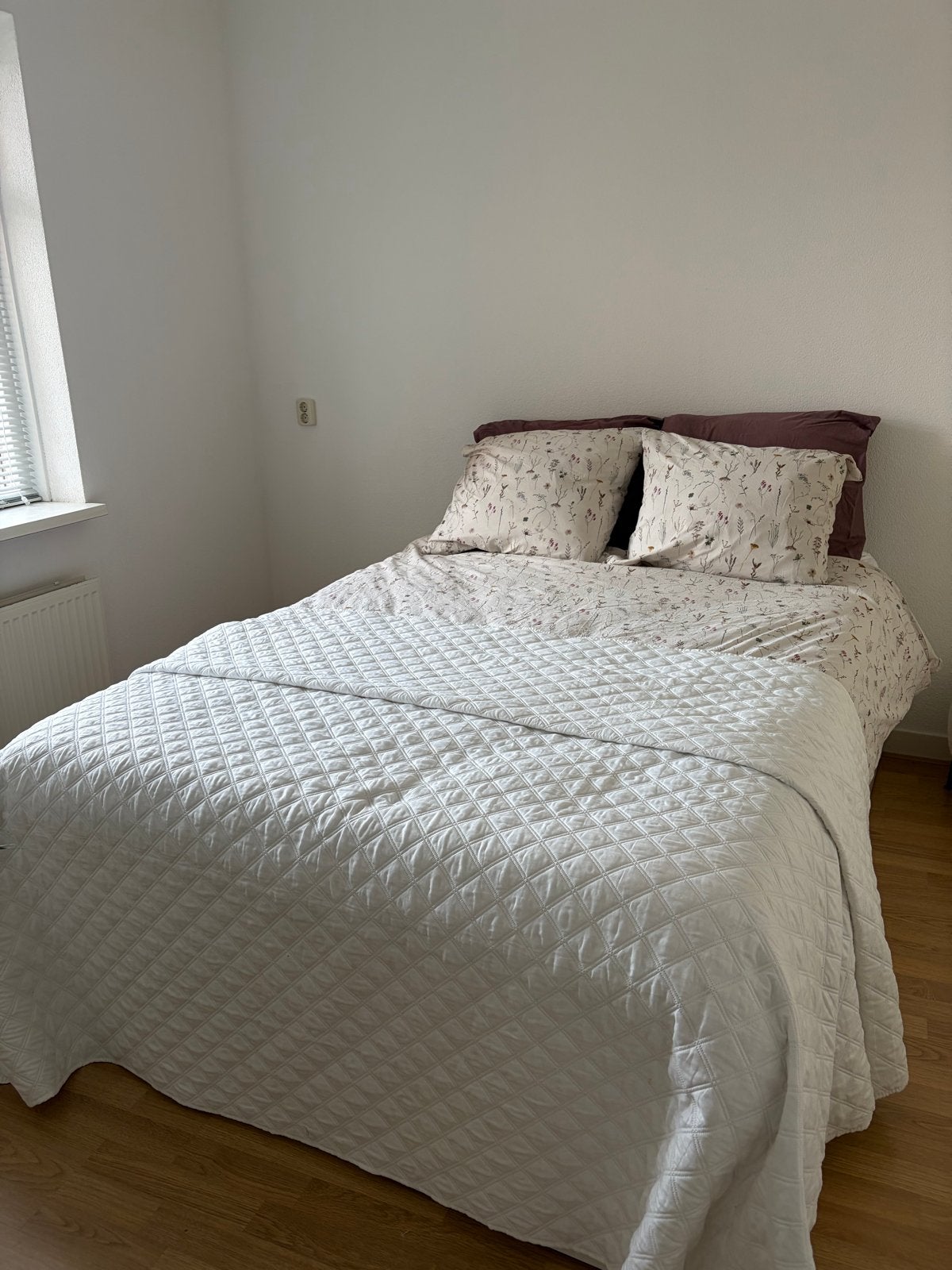 IKEA Brimnes bed 140x200 wit met lades en matras, Ophalen, Wit, Tweepersoons, 140 cm