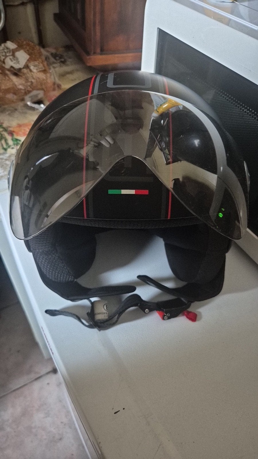 Stijlvolle zwarte jethelm met Italiaanse strepen, Motoren, Kleding | Motorhelmen, M, Dames, Jethelm, Tweedehands