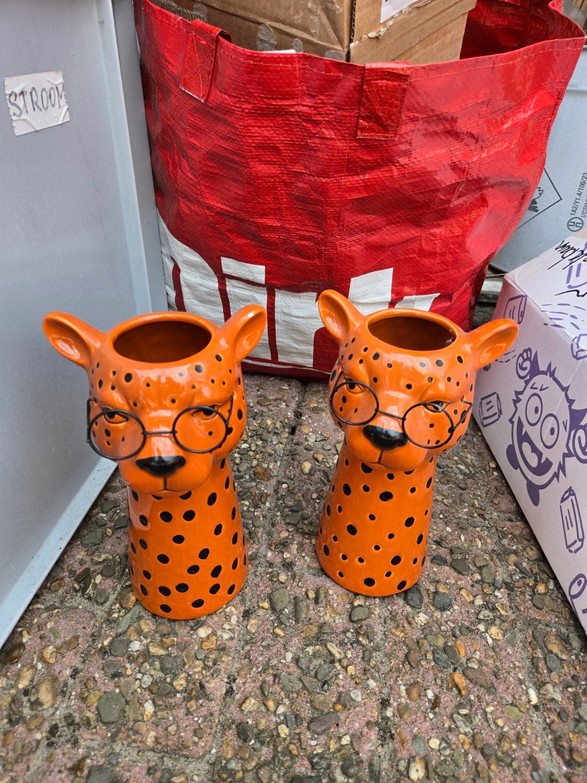 2 vazen van Intratuin - luipaard met bril, Ophalen of Verzenden, Nieuw, Oranje