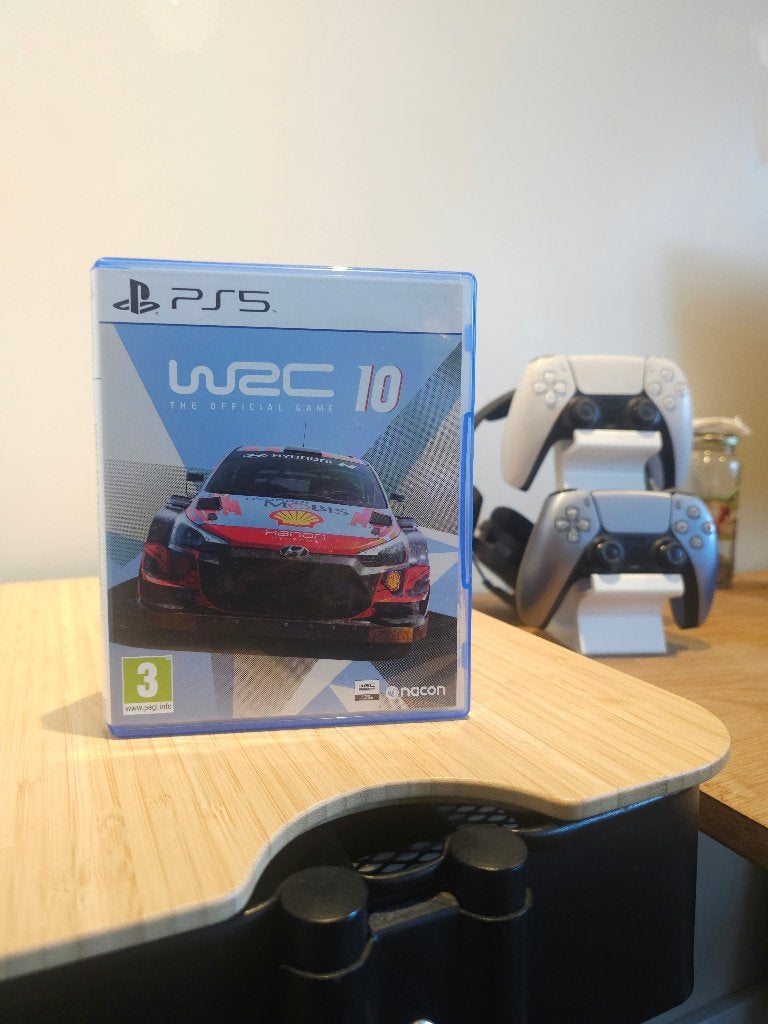 PS5 Game – WRC 10 FIA World Rally Championship, Racen en Vliegen, 2 spelers, Ophalen of Verzenden, Zo goed als nieuw