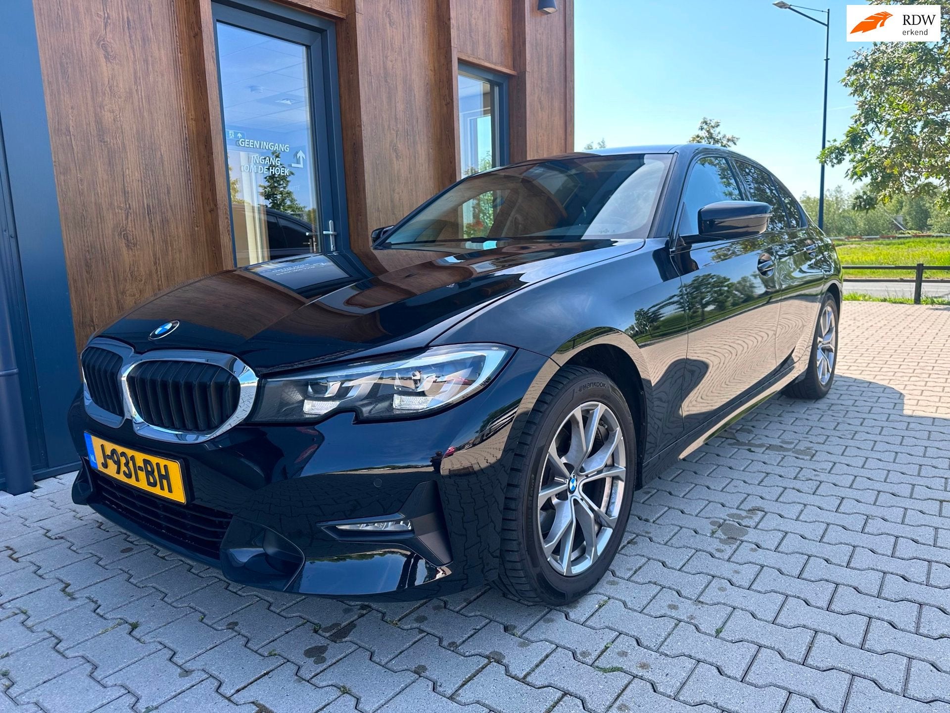 BMW 3-serie 320i Executive Edition l trekhaak l pdc l, Automaat, Achterwielaandrijving, Gebruikt, 4 cilinders