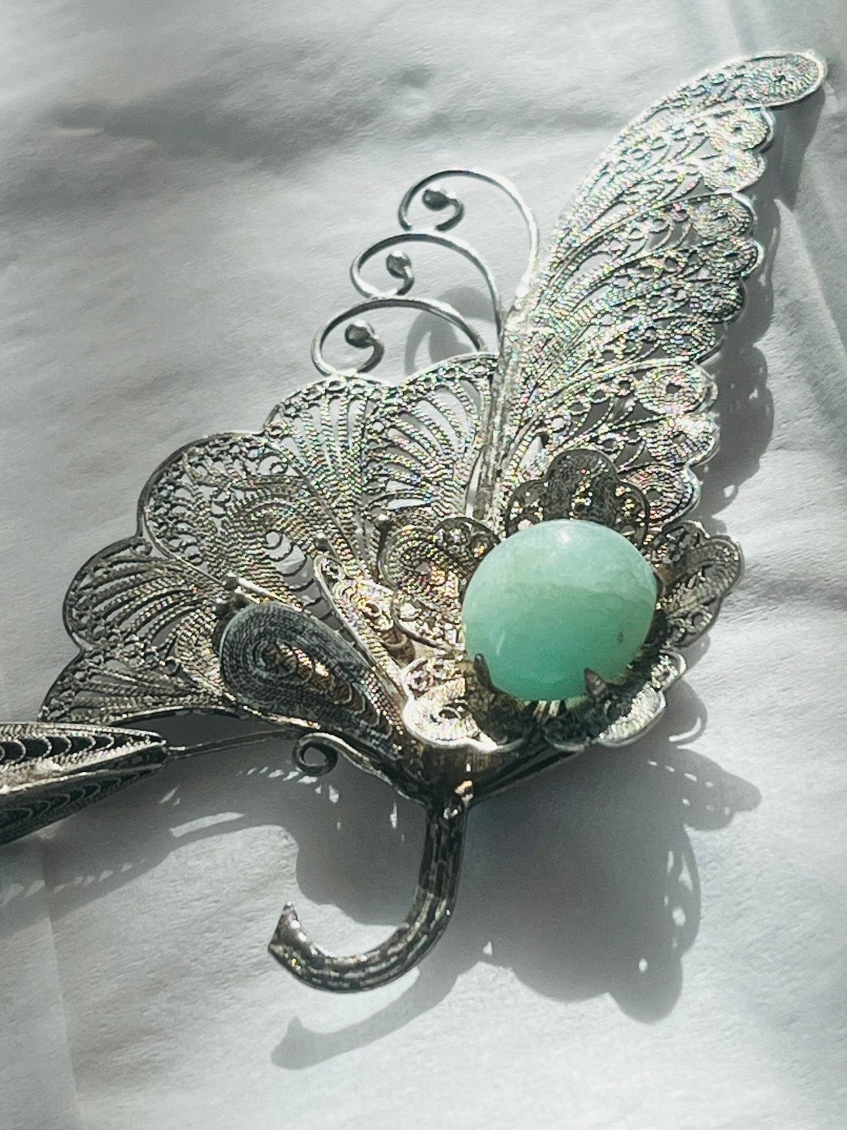 Antieke filigrain zilveren broche 900 met jade 8 x 8 vm, Verzenden, Zo goed als nieuw, Zilver, Overige materialen