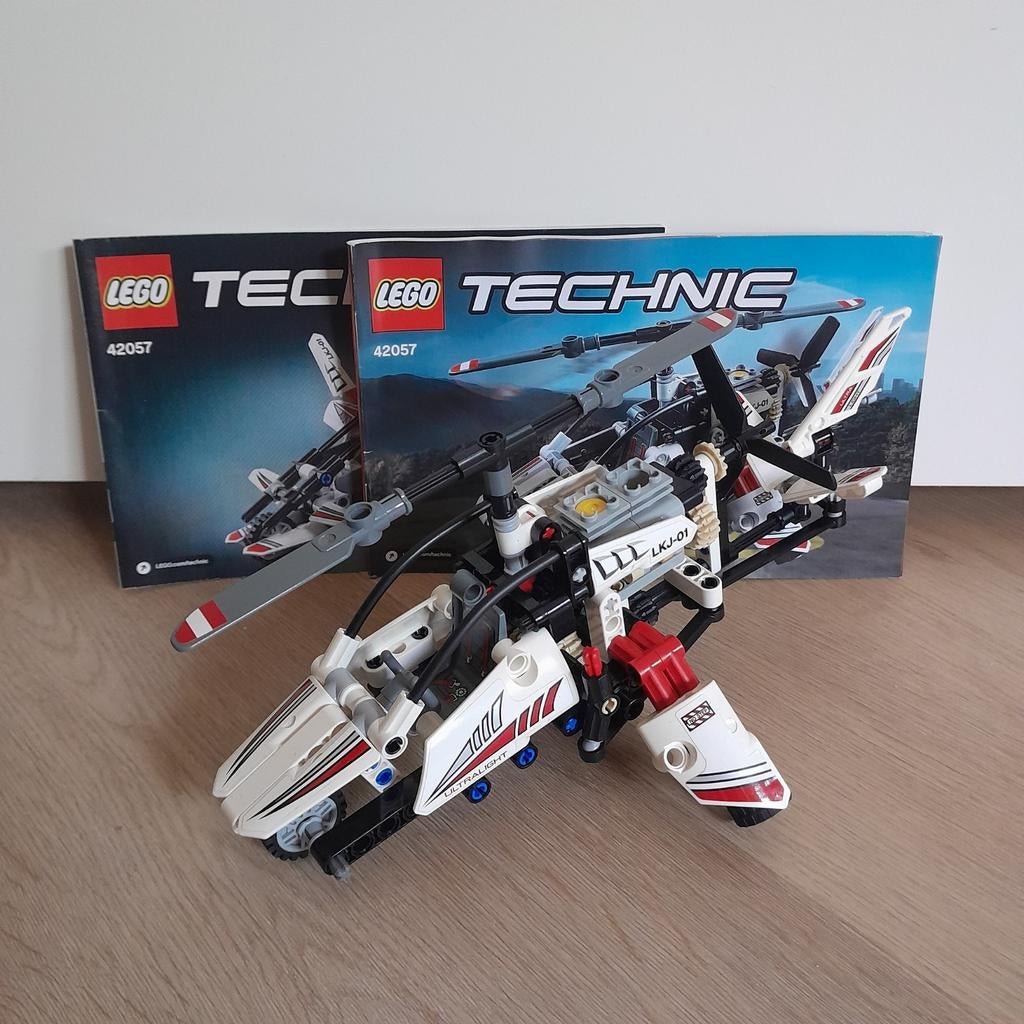 Lego Technic 42057 Ultralichte Helikopter compleet, Ophalen, Lego, Compleet, Zo goed als nieuw