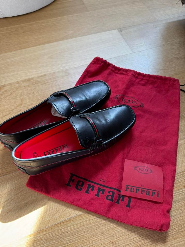 Prachtige Tod’s for Ferrari lovers, Ophalen of Verzenden, Zo goed als nieuw