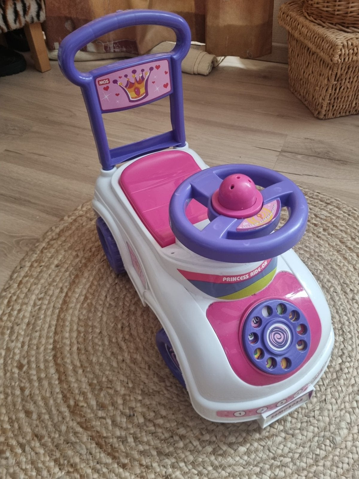 Leuke loopauto roze prinses, Ophalen, Zo goed als nieuw