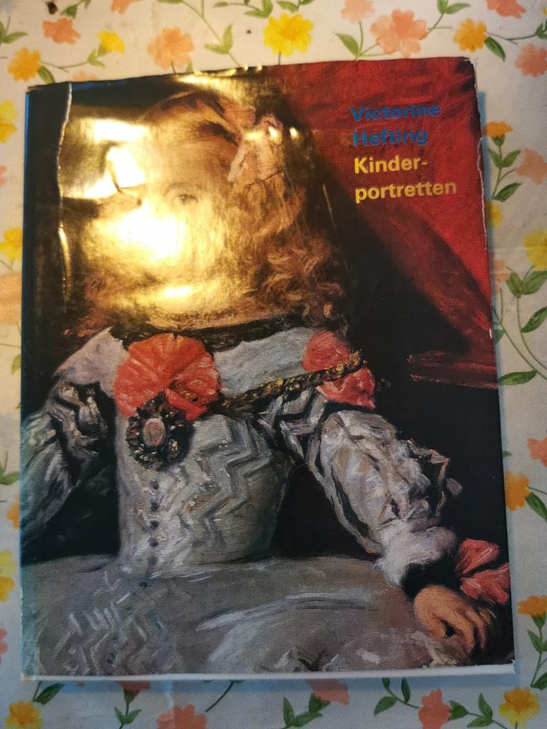 Kinderportretten - Dr. Victorine Hefting - Hardcover Boek, Ophalen of Verzenden, Gelezen, Dr. Victorine Hefting, Nederland
