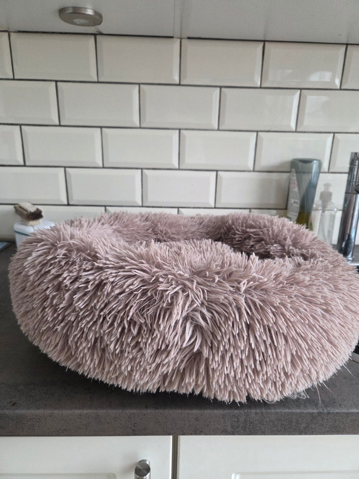 te koop 2 hondenmanden  kleine hond, Ophalen, Zo goed als nieuw, Pluche