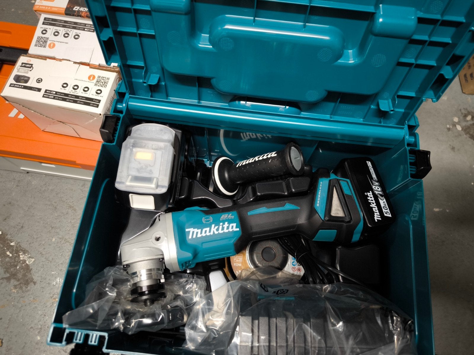 Makita DGA506RTJ Haakse Slijper 18V LXT BL 2x 5.0Ah, Ophalen, Nieuw