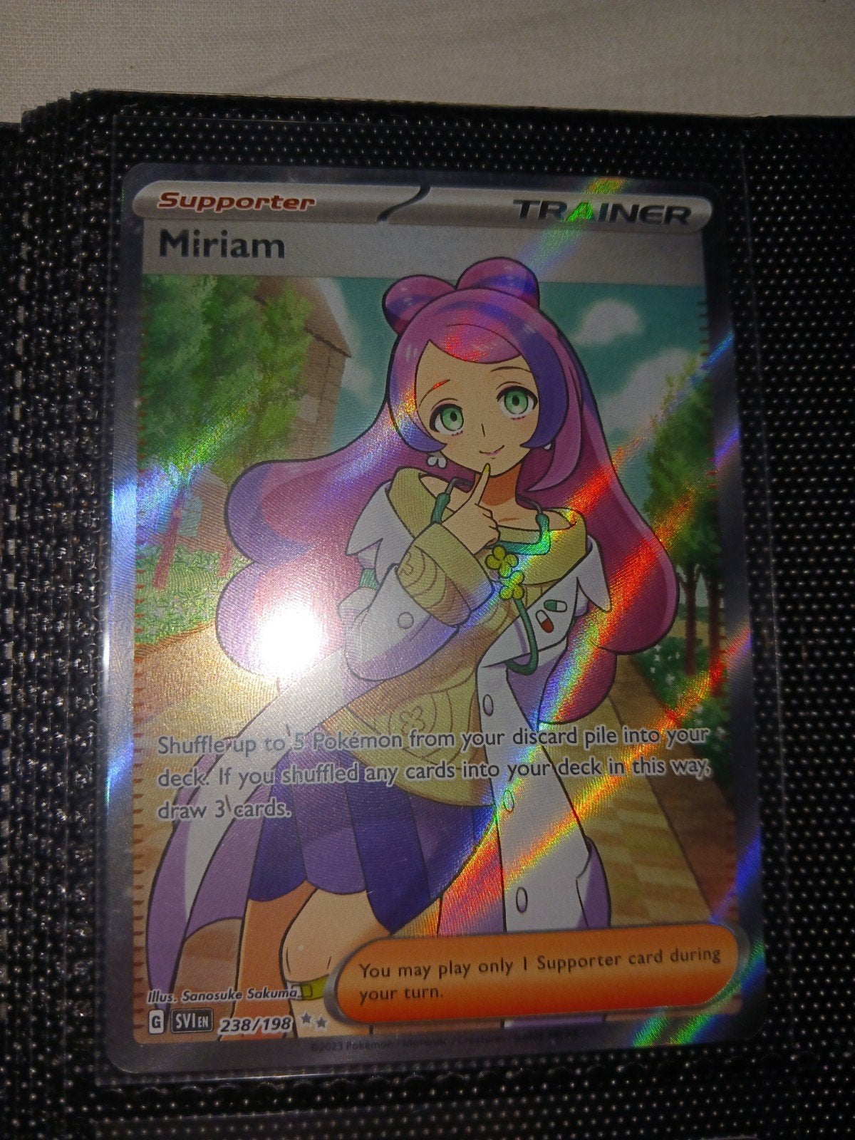 Miriam full art trainer, Hobby en Vrije tijd, Verzamelkaartspellen | Pokémon, Ophalen of Verzenden, Zo goed als nieuw