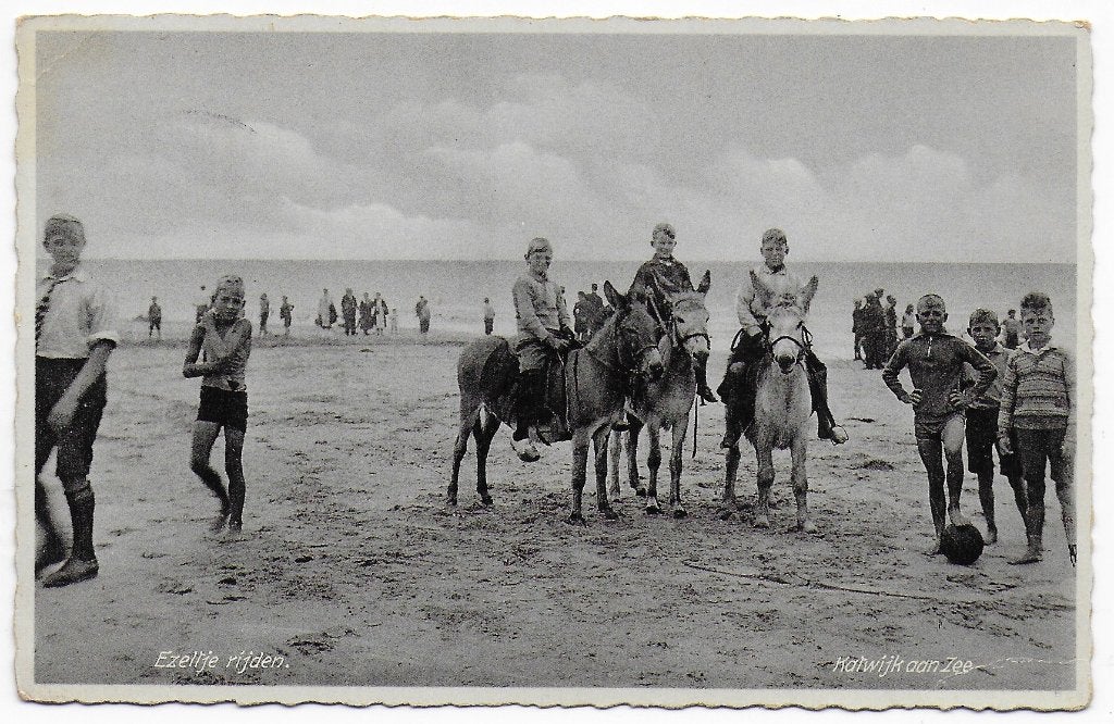 Katwijk Ezeltje Rijden Ansichtkaart uit 1933 (B8020 ), Ophalen of Verzenden, 1920 tot 1940, Gelopen, Zuid-Holland
