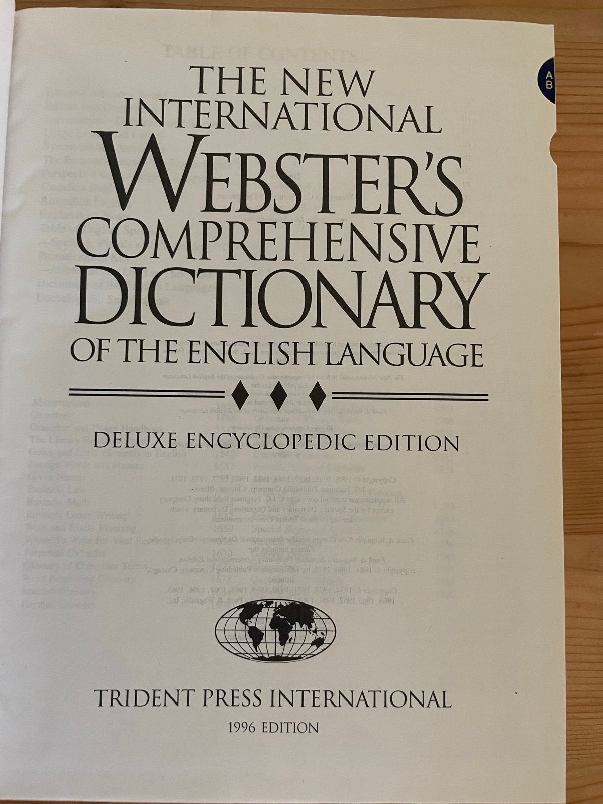 The New International Webster's Comprehensive Dictionary, Boeken, Ophalen of Verzenden, Zo goed als nieuw, Overige uitgevers, Engels