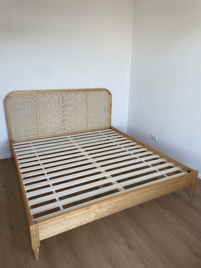 Bali rotan bed 180x200 Afgewerkt met riet, Ophalen, Verstelbaar, Beige, Tweepersoons