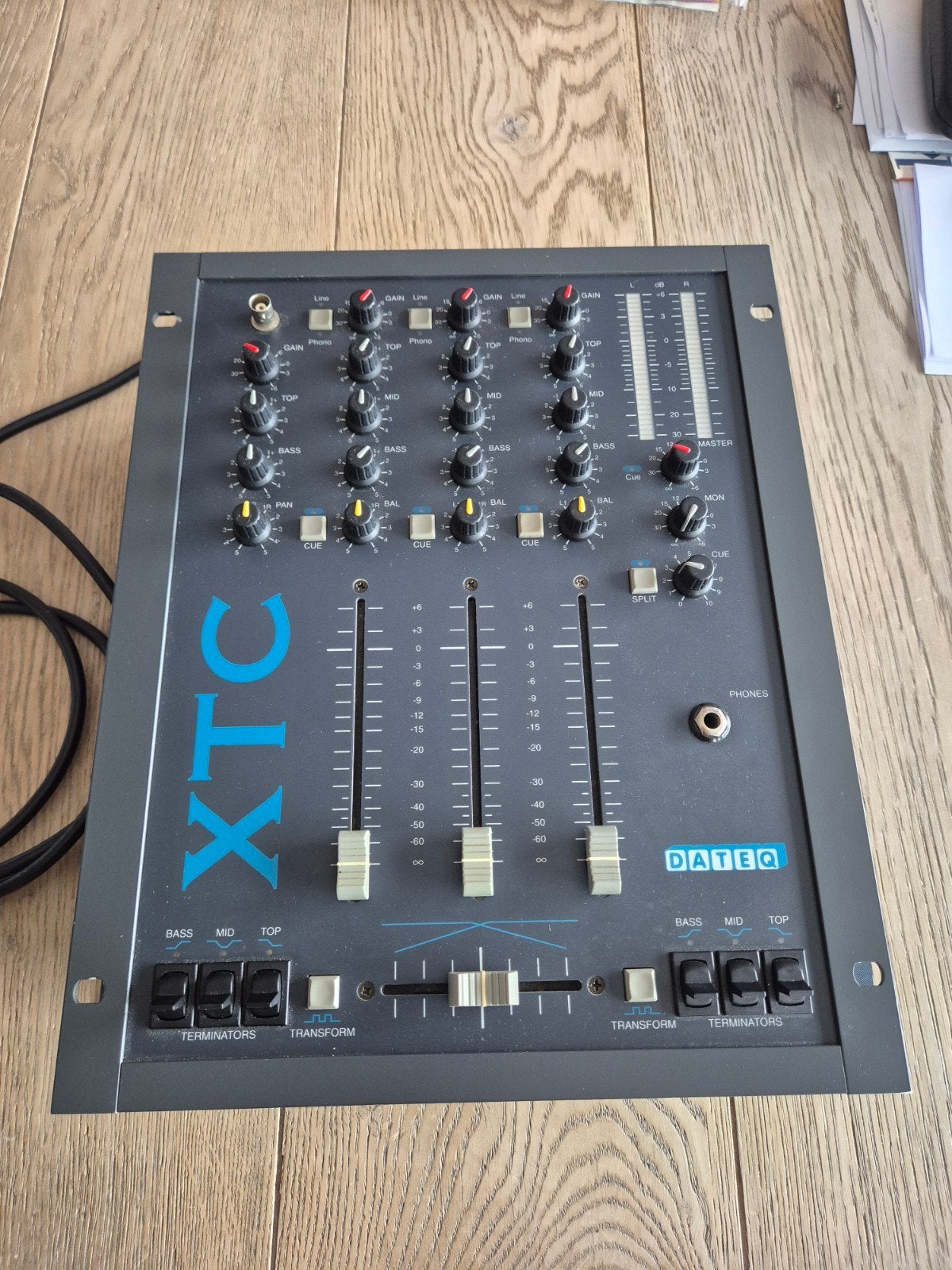 Dateq XTC DJ Mixer, Ophalen, Zo goed als nieuw