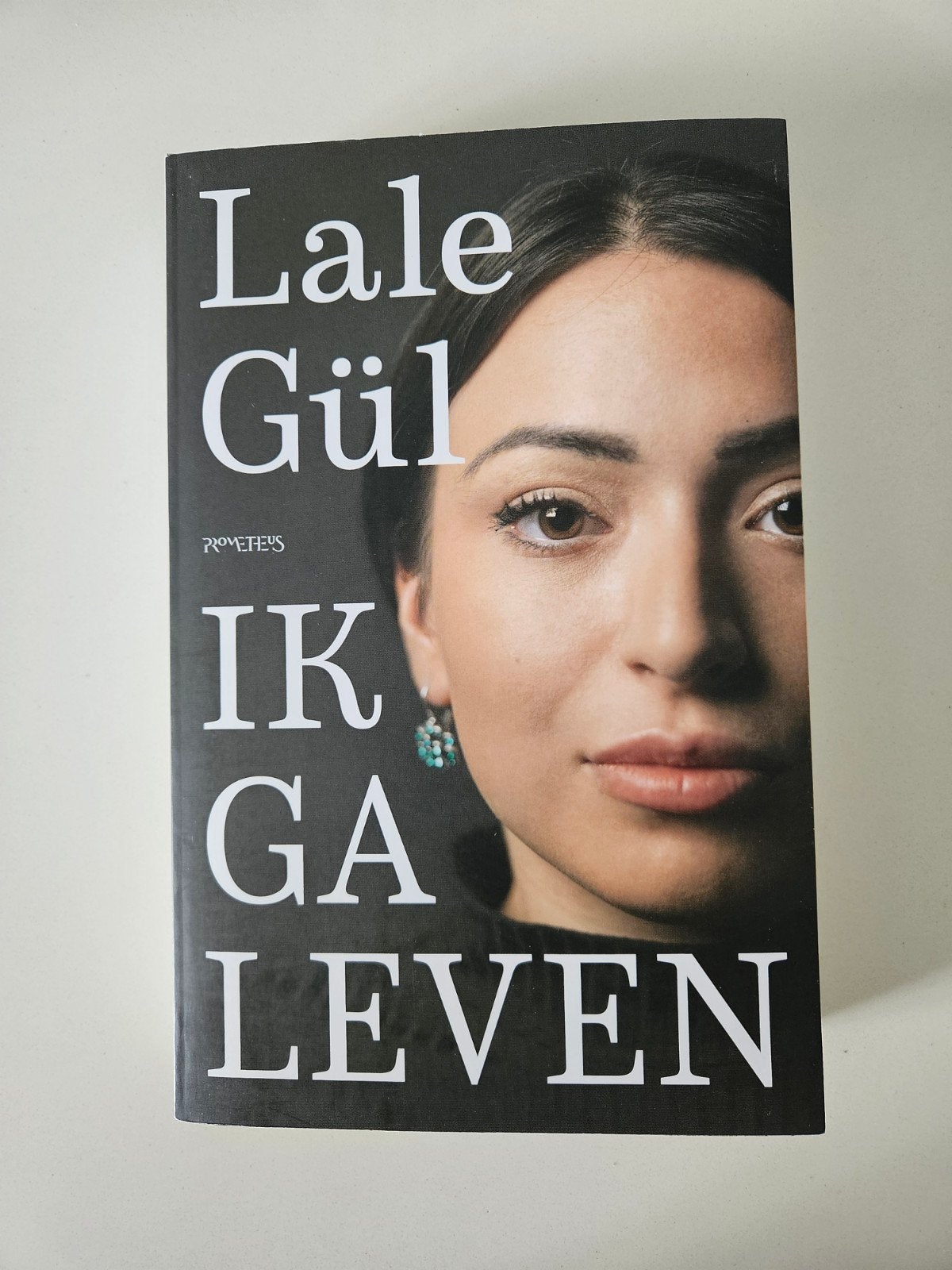 Lale Gül. Ik ga leven, Ophalen of Verzenden, Zo goed als nieuw, Lale Gül