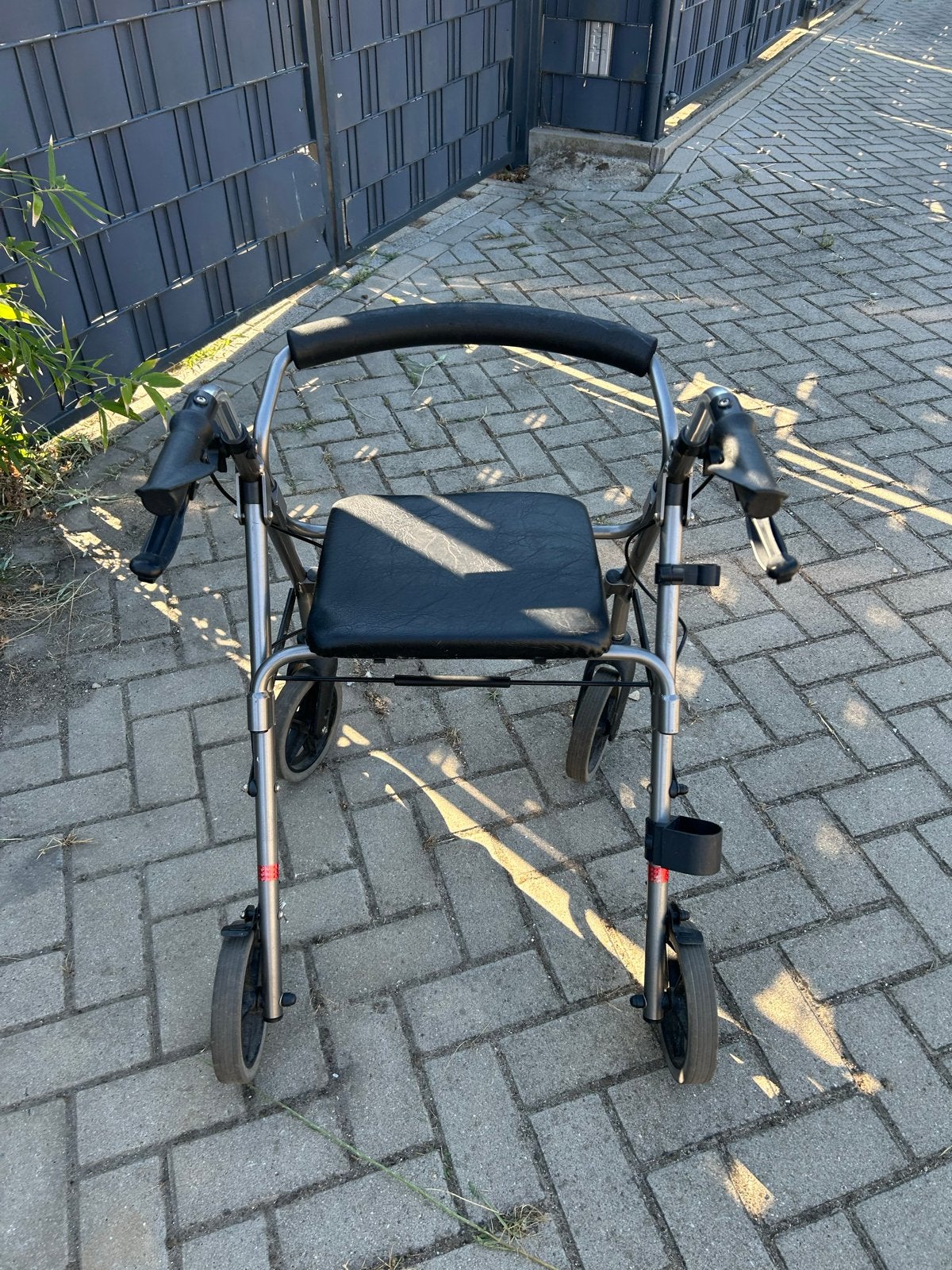 Te Koop Rollator in nette staat., Ophalen of Verzenden, Zo goed als nieuw