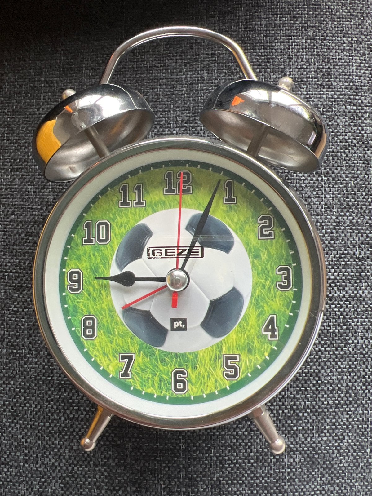 Voetbal Wekker - Analoog -  nieuw, Ophalen of Verzenden, Zo goed als nieuw, Analoog, Wekker of Tafelklok